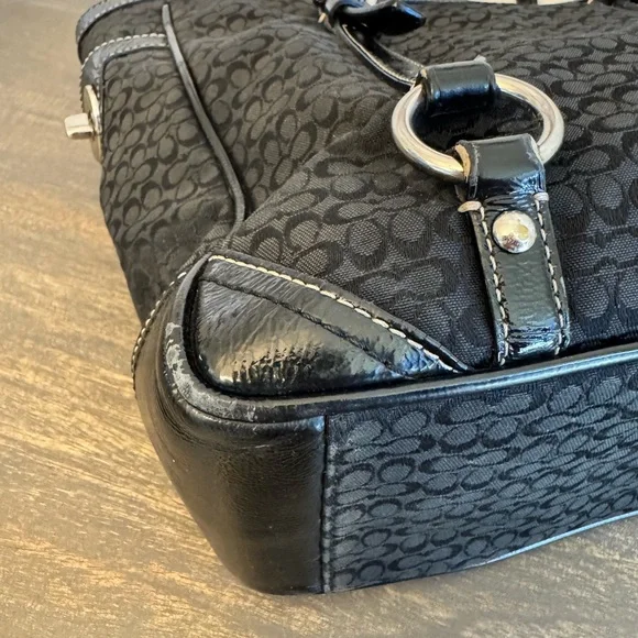 Coach Gallery Tote - Picture 7 of 8